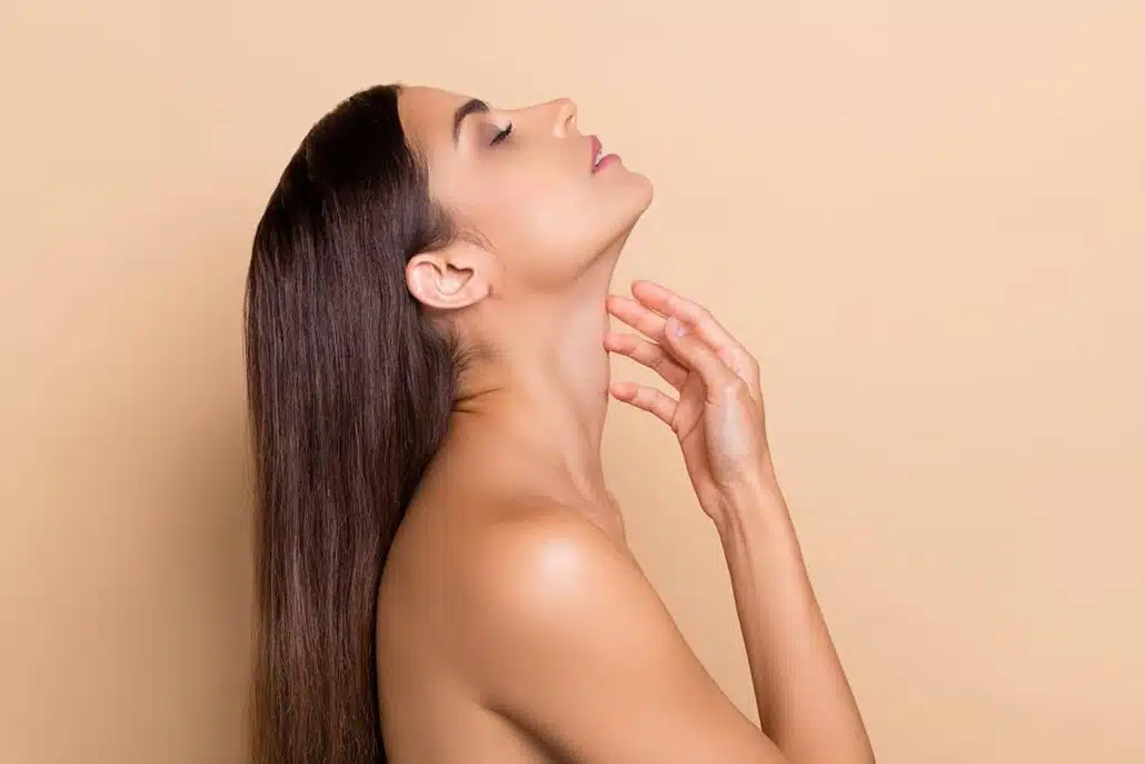 Neck lift recovery typically takes 7-14 days, although it can take up to 6 weeks for a full recovery